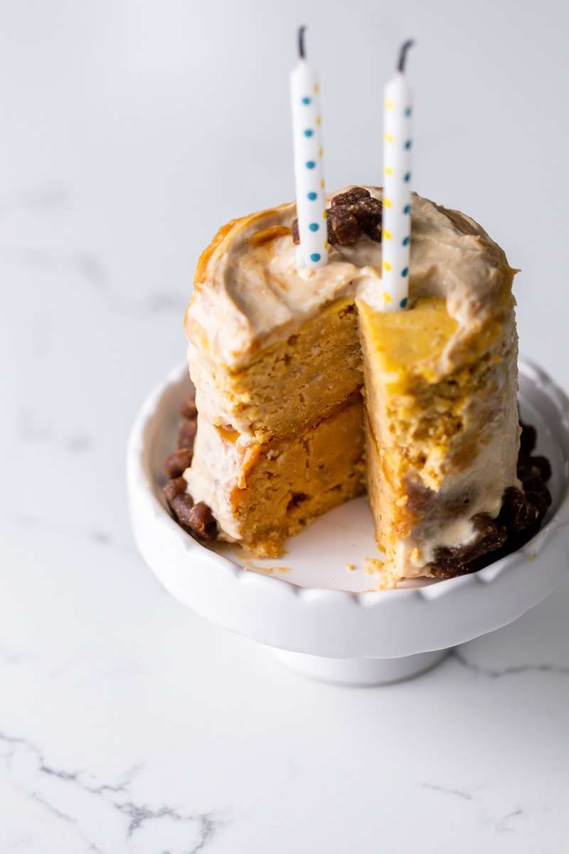 Easy gluten free birthday cake recipe for dogs with safe, organic ingredients.