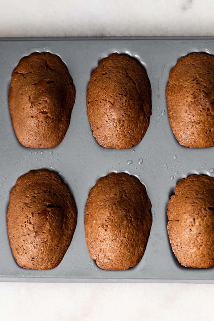 A recipe for chocolate French madeleines, coated in dark chocolate and decorated to look like footballs for Super Bowl Sunday! Dairy and Gluten free option available!
