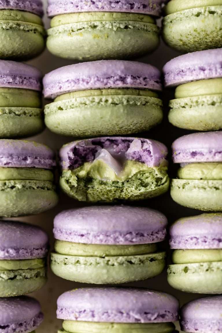 Indulge in a delicious lavender matcha macaron, inspired by the new Starbucks Lavender Matcha latte. From the earthy matcha frosting to the the delicate lavender chocolate ganache sandwiched between two tone almond macaron shells, they are not only delicious but perfect for your upcoming spring gatherings!