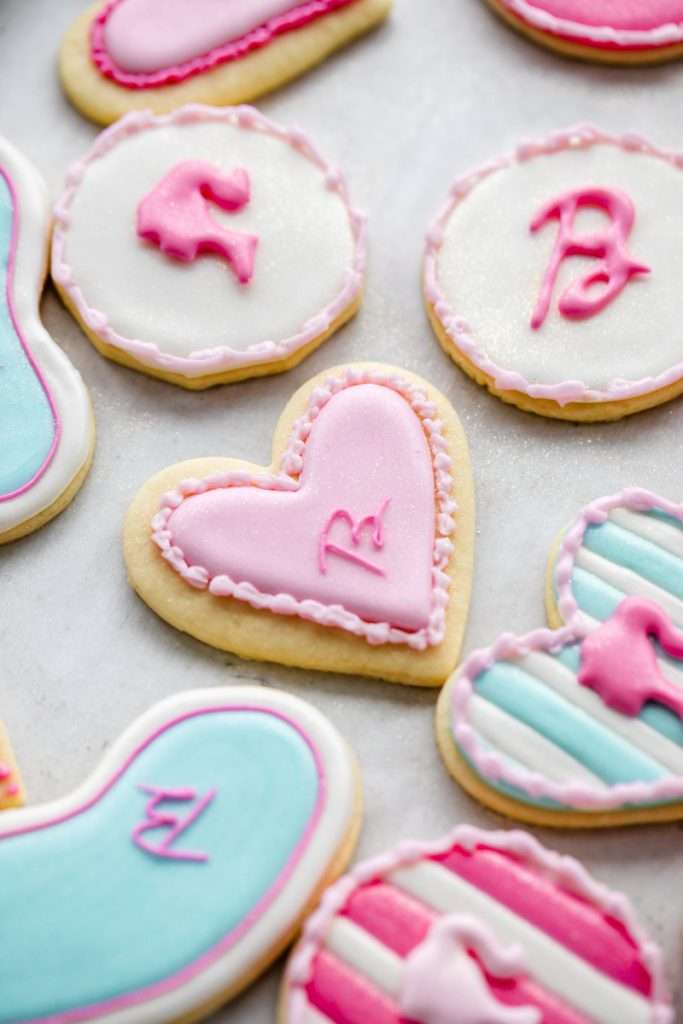 Barbie movie themed desserts for kids and teen barbie birthday parties.